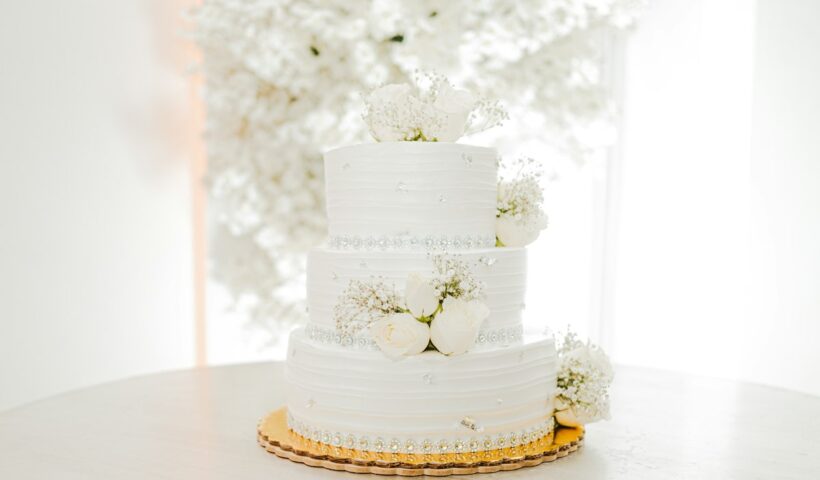 Three tier wedding cake that needs dowels and a drum for transport